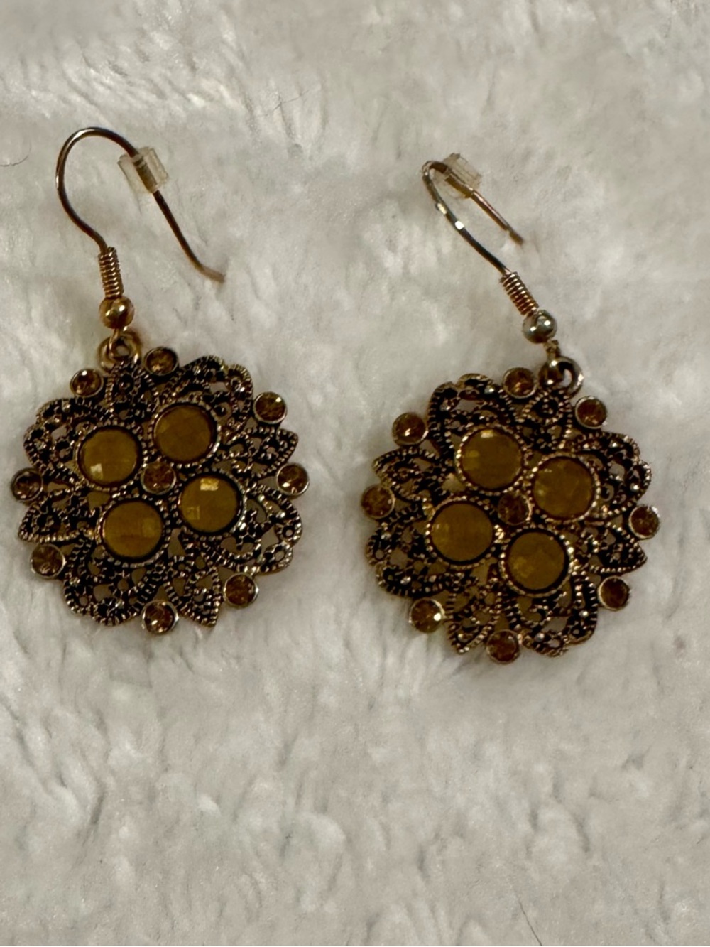 Vintage-Inspired Gold Floral Drop Earrings - Women's Jewelry
